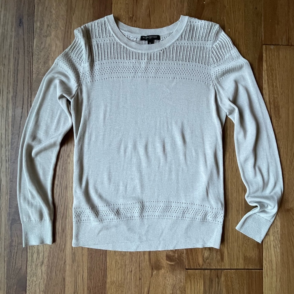 Banana Republic Lightweight Knit Gray Long Sleeve Women’s Sweater‎ Sz M Coastal